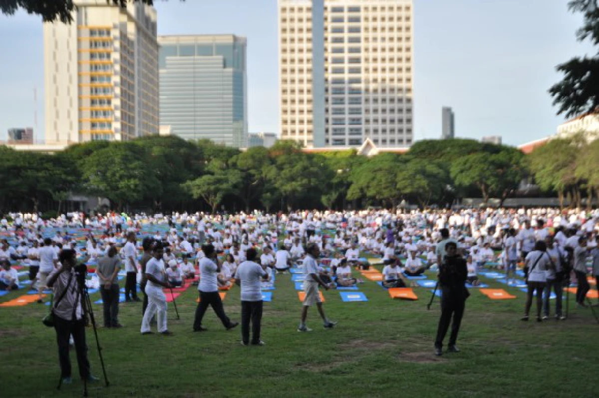 สถานทูตอินเดียจัดโยคะหมู่ครั้งแรกในไทย