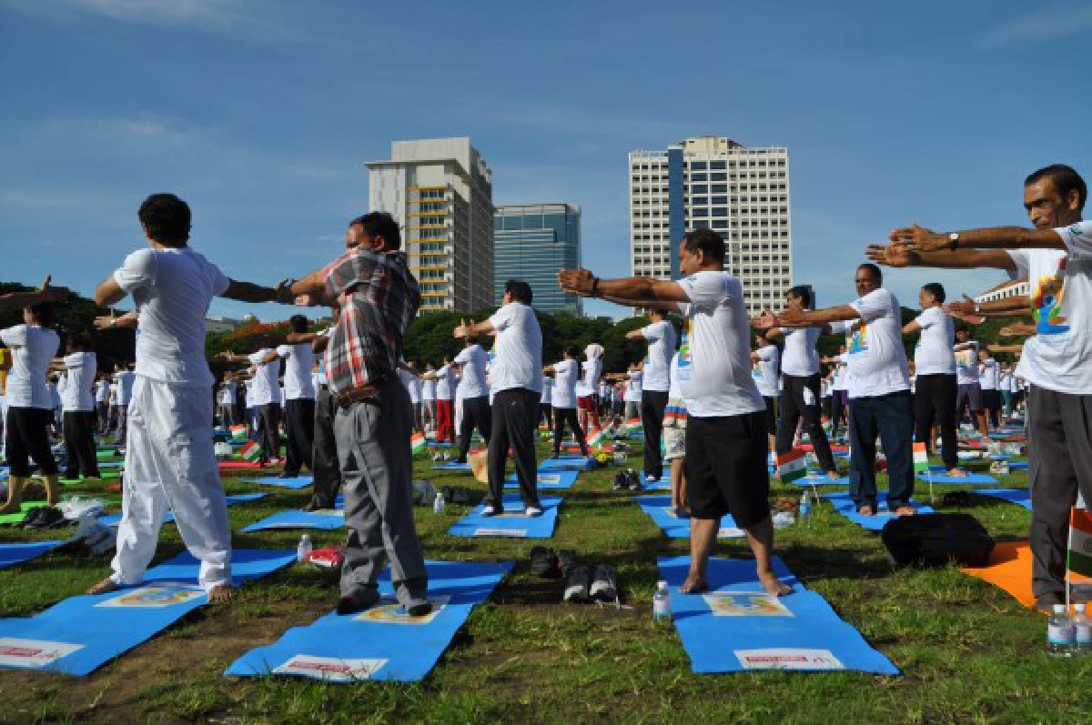 สถานทูตอินเดียจัดโยคะหมู่ครั้งแรกในไทย