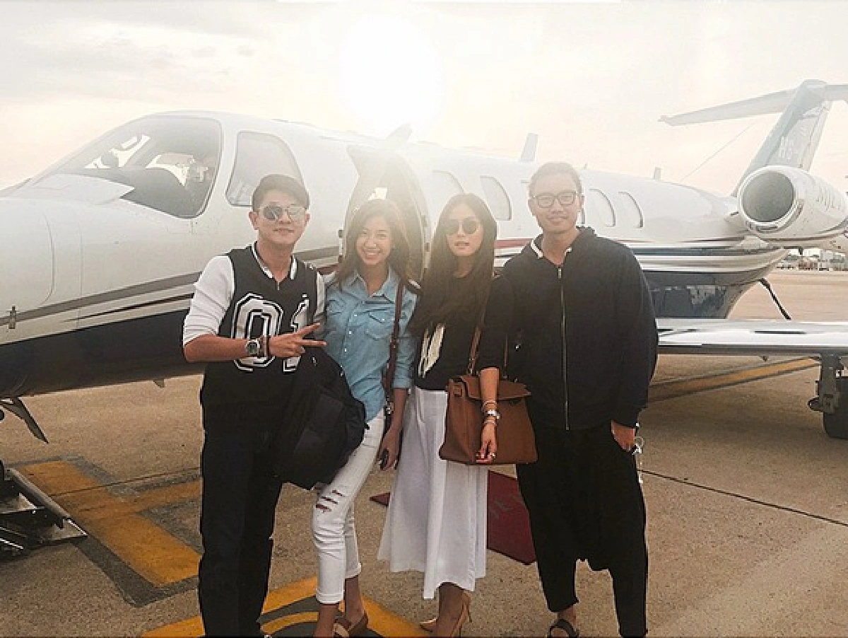 "เจนี่-กึ้ง"นั่งเครื่องบินส่วนตัว ร่วมทริปทำบุญพม่า