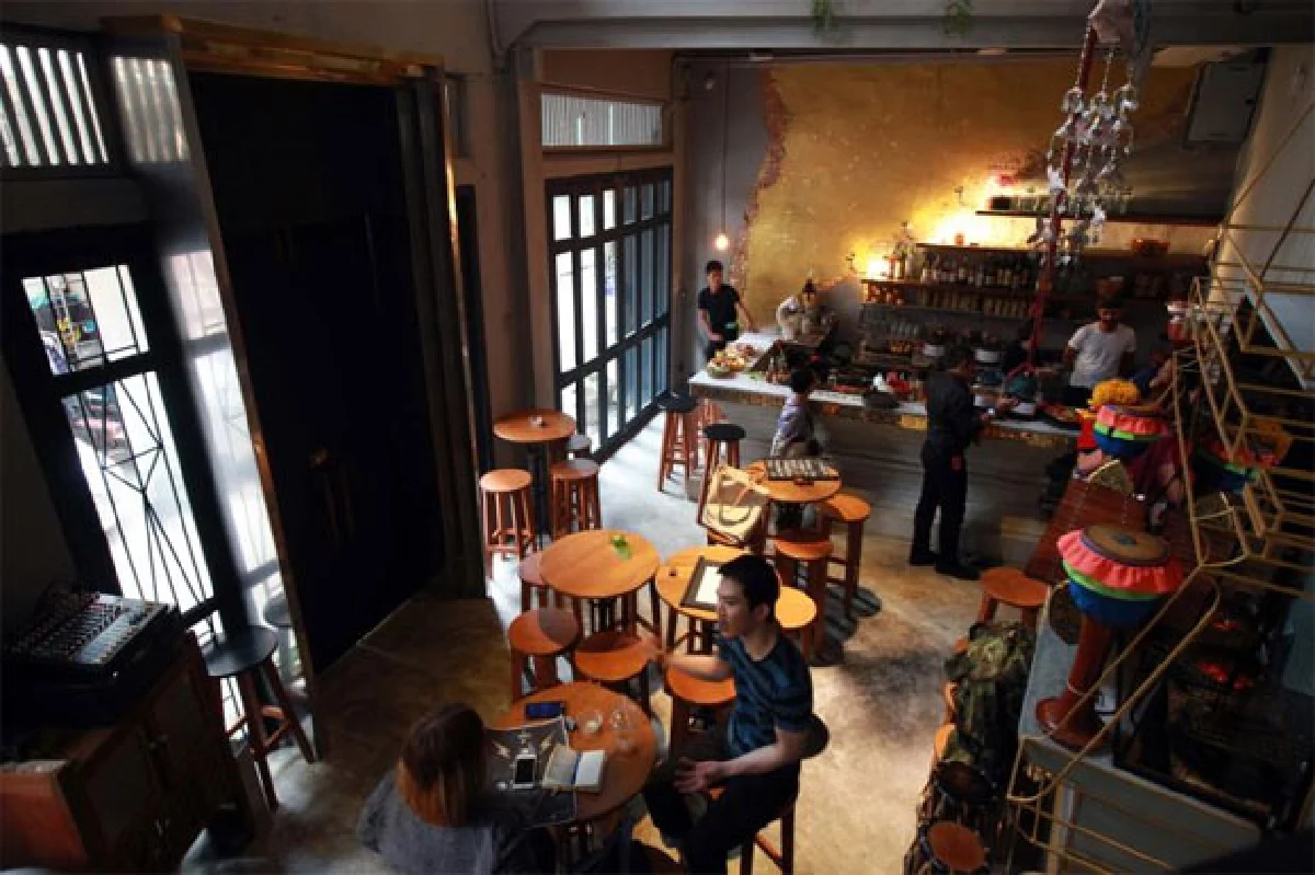 ไทยๆ เท่ๆ เทพบาร์