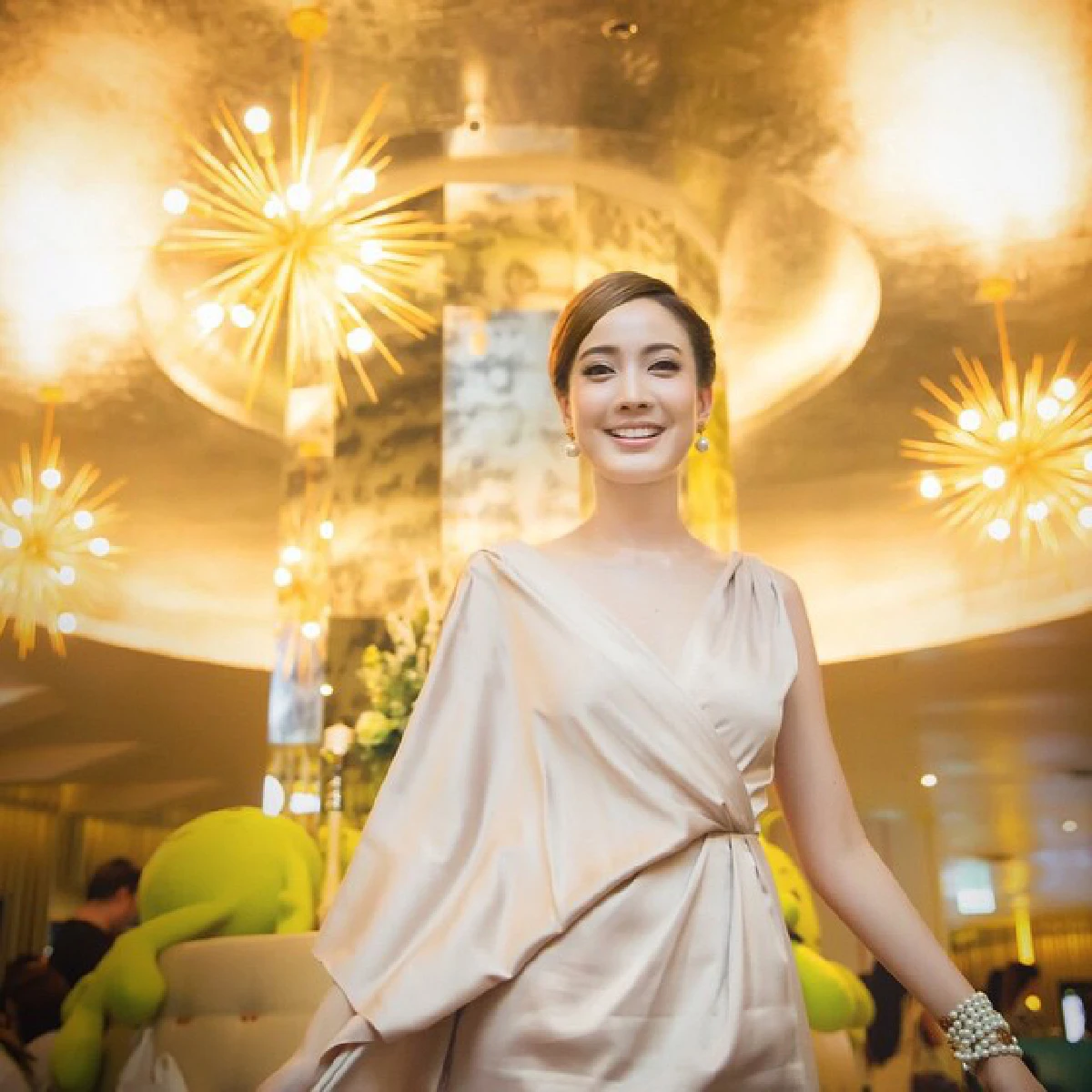 ไม่เคยโนบรา!"แต้ว"แจงภาพจุกโผล่แค่แสงสะท้อน