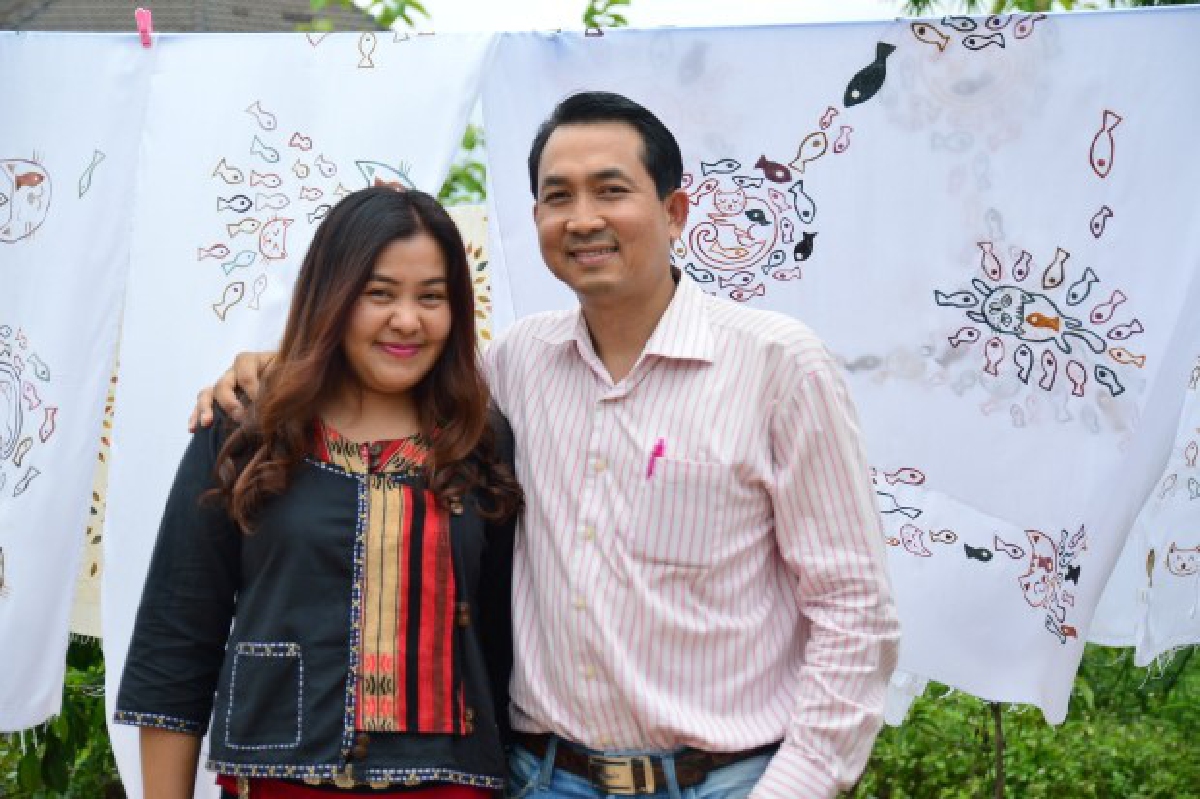 "พิทักษ์-อังศุมาลิน" ทิ้งธุรกิจเงินล้านมาอยู่ชนบท "พิทักษ์-อังศุมาลิน" ทิ้งธุรกิจเงินล้านมาอยู่ชนบท