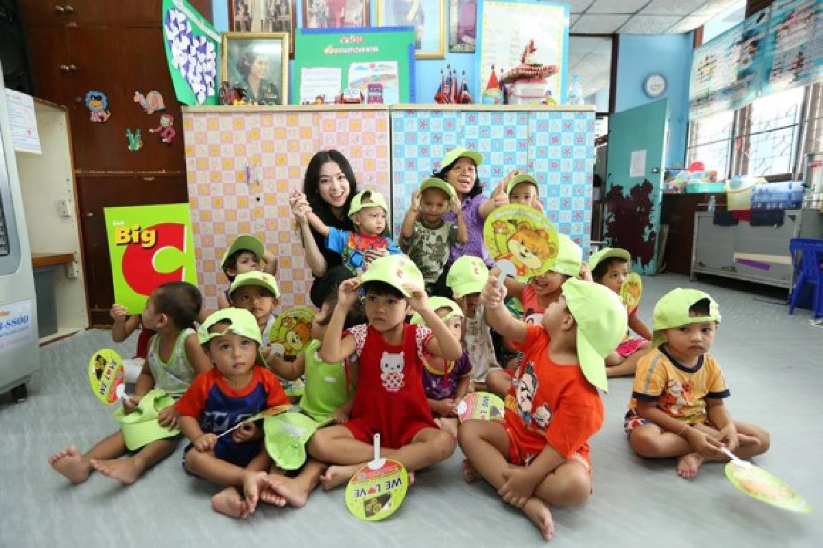 "อาหาร5หมู่"...เพื่อชีวิตดี๊ดีของเด็กสลัม