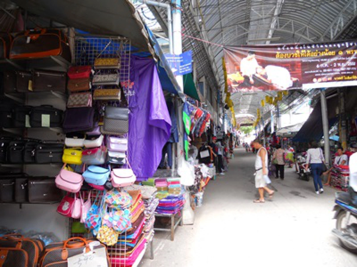 'ตลาดแม่สาย' สะอื้น นักท่องเที่ยวหาย-ค้าฝืด