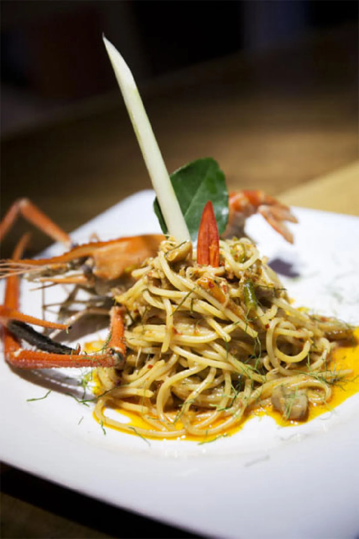 อีท ดริงก์ แมน วูเมน ที่นี่ไม่มีจำกัดเพศ