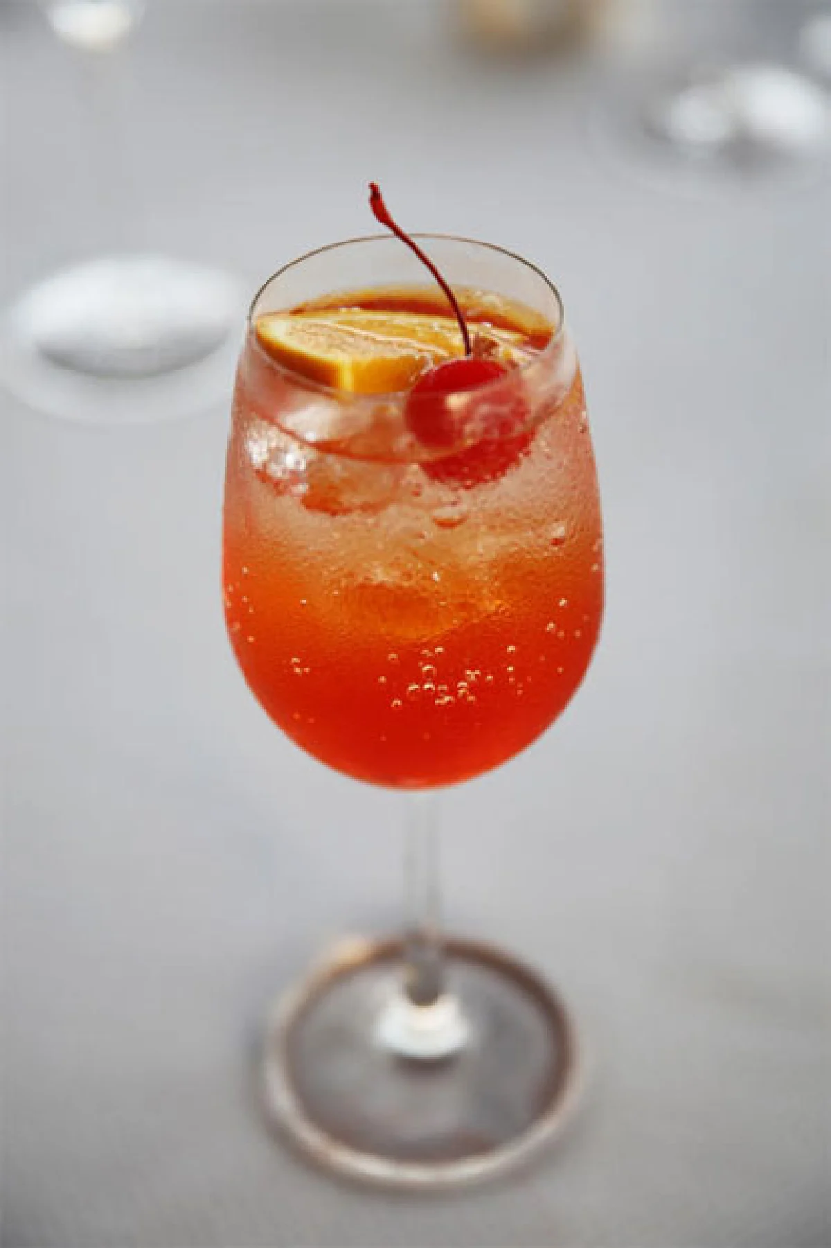 อะเพโรล ส้มสดใสในวันสุข