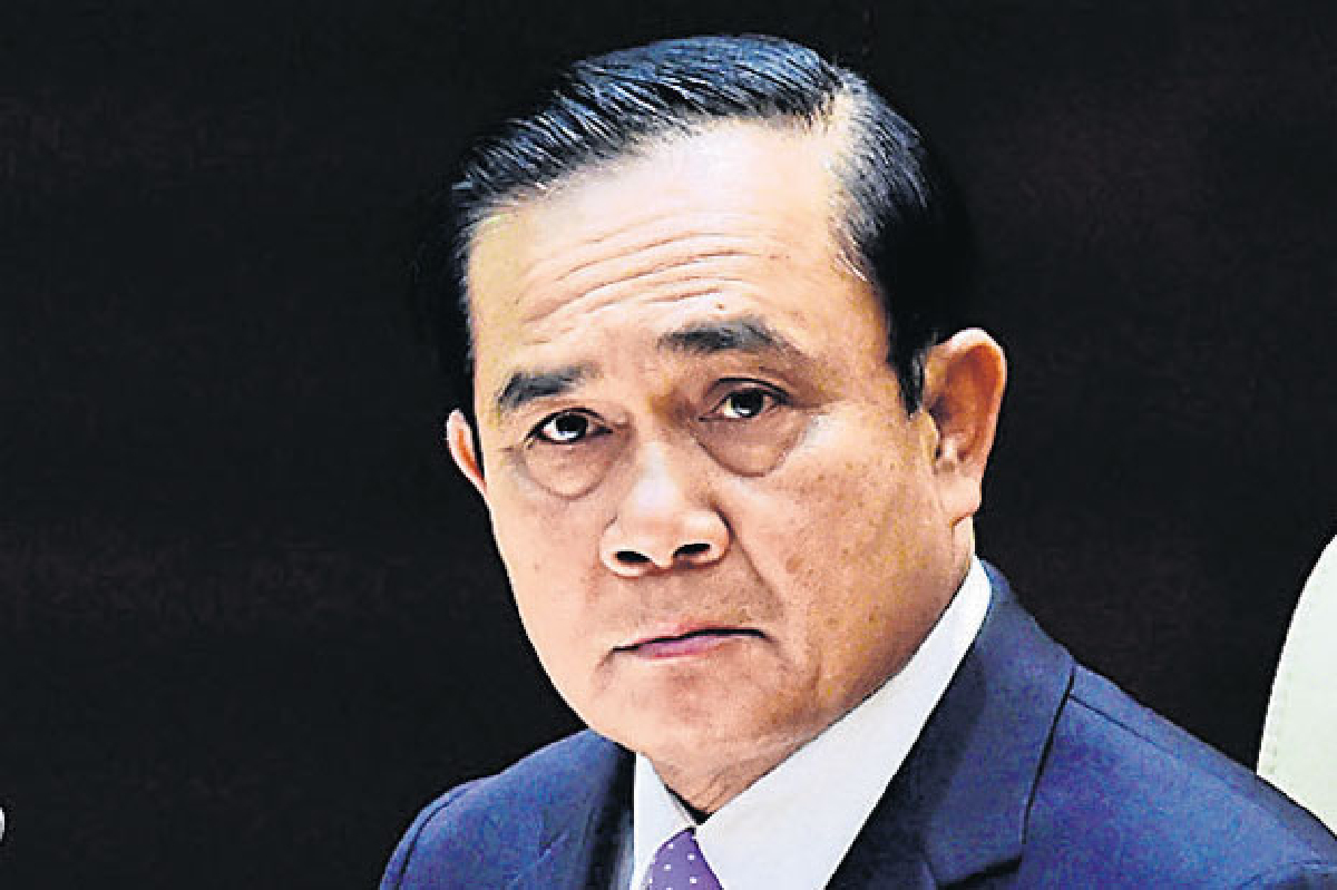นักศึกษานัดชุมนุมต่อเนื่อง นักศึกษานัดชุมนุมต่อเนื่อง