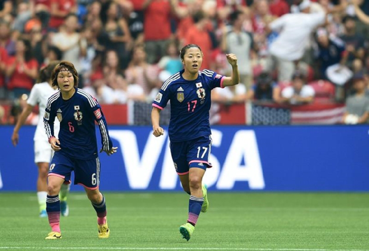 US women score early and often to win football World Cup