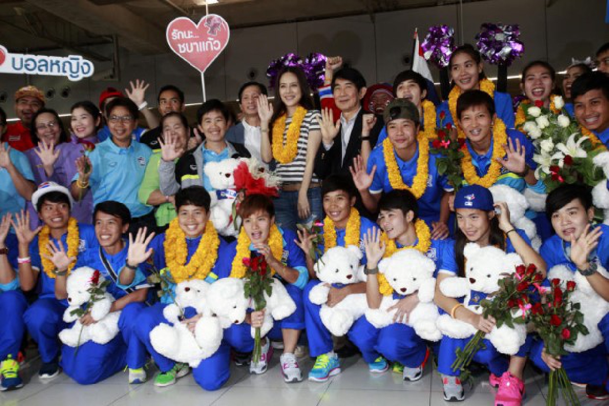 "แข้งสาวไทย'รั้งที่30ของโลก "แข้งสาวไทย'รั้งที่30ของโลก