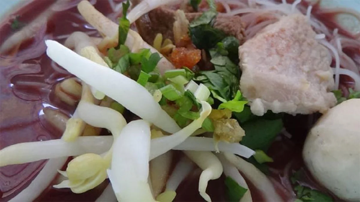 นำใบเสร็จเสียค่าปรับ กินก๋วยเตี๋ยวฟรีไม่อั้น