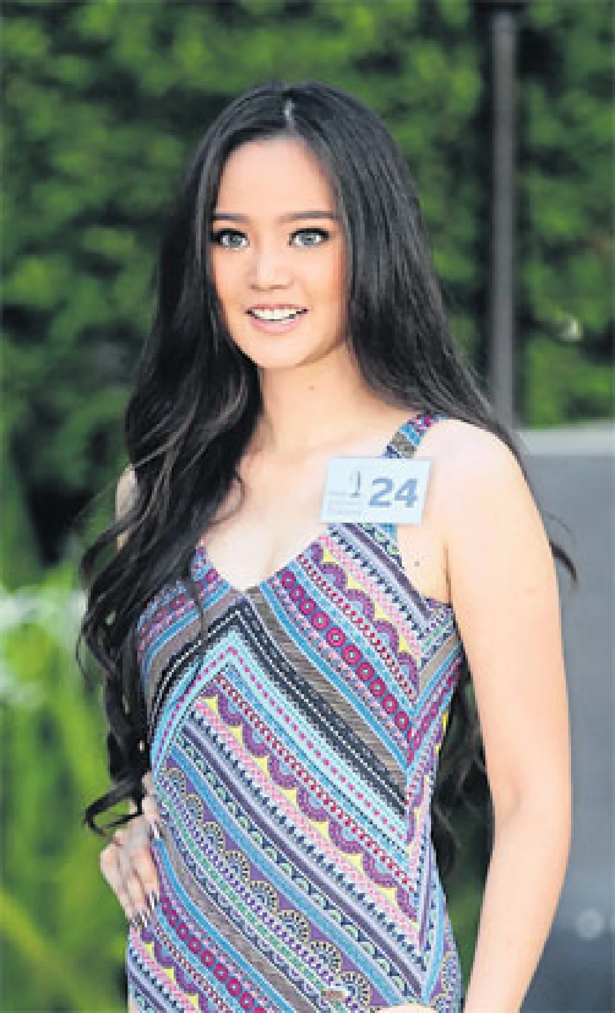 เกาะติดขาอ่อนมิสยูนิเวิร์สไทยแลนด์ 2015