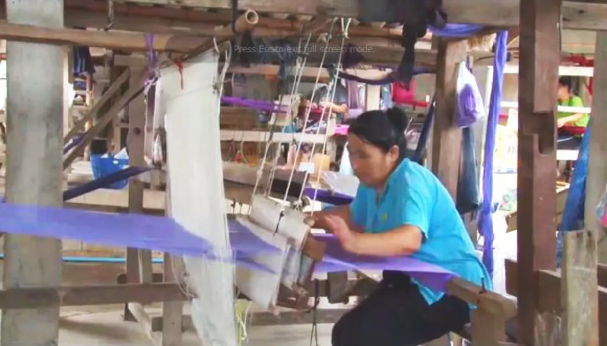 Art of weaving & singing: Tai Lue in northern Thailand (with videos)
