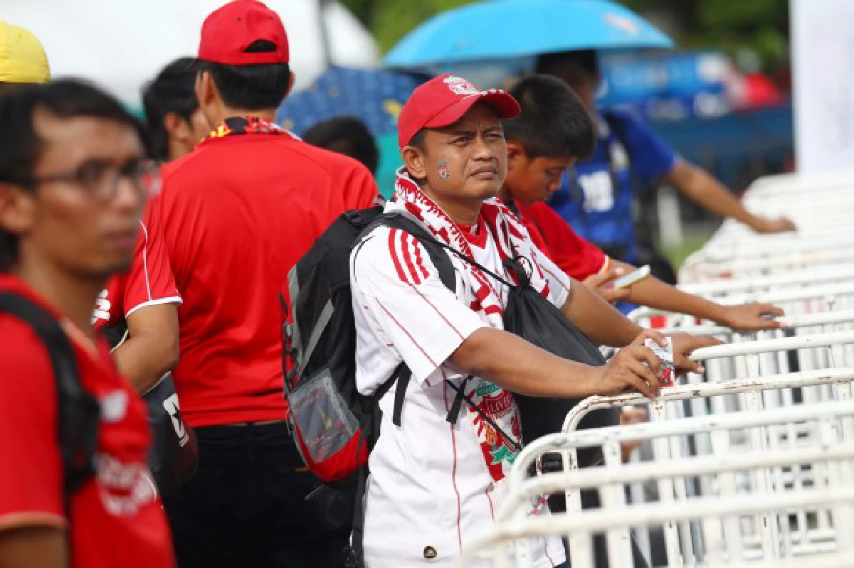 หงส์แดงพรึ่บทั้งสนามราชมังฯ