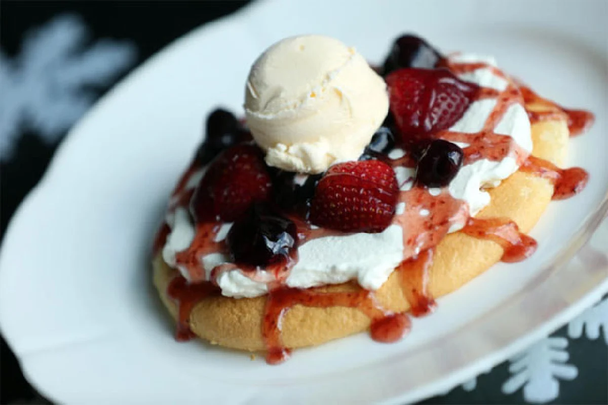 อำไพวรรณ เตชะภูวภัทร ชีวิต = เค้ก