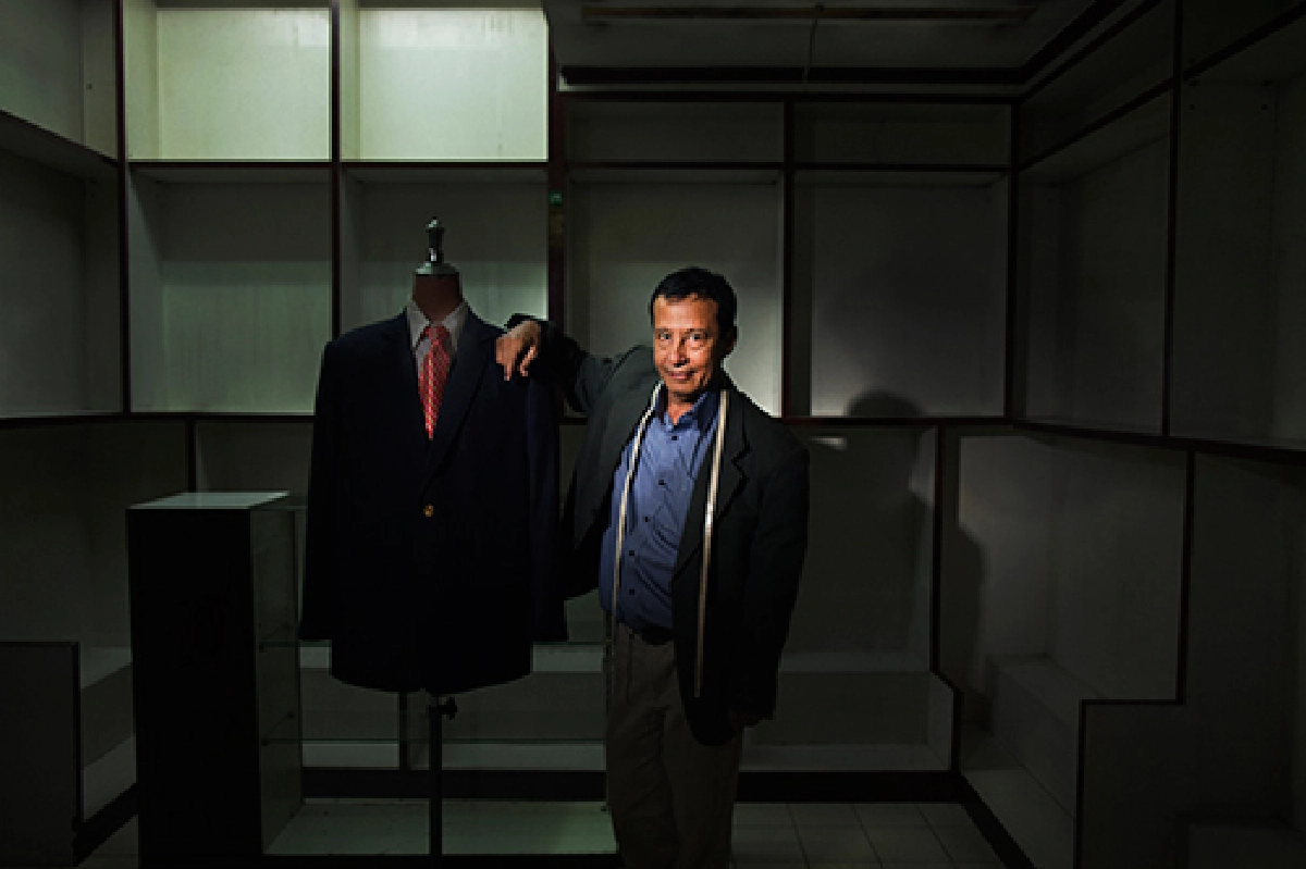 ให้ภาพเล่าเรื่อง ภาพถ่าย CHANGE IS… เรื่องราวดีดีใน “REX HOTEL”