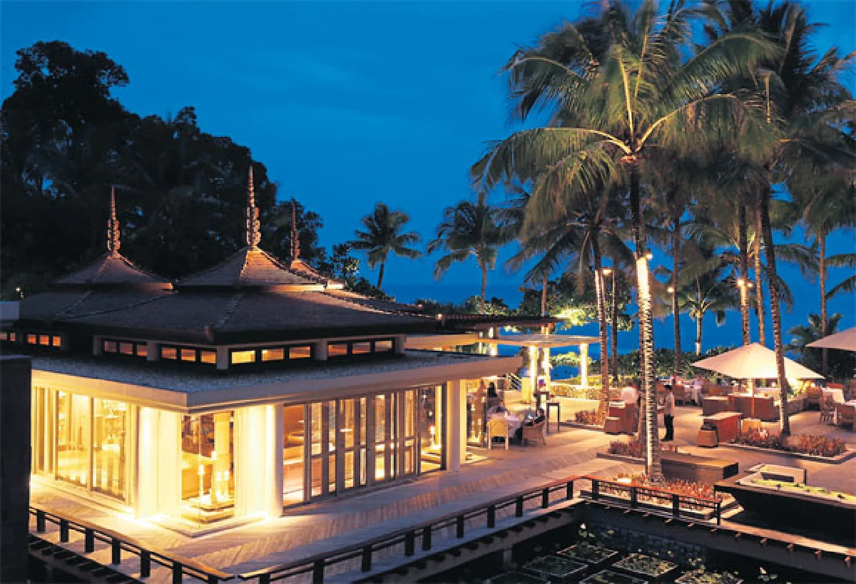 หรูขั้นสุด หยุดที่ ตรีสรา