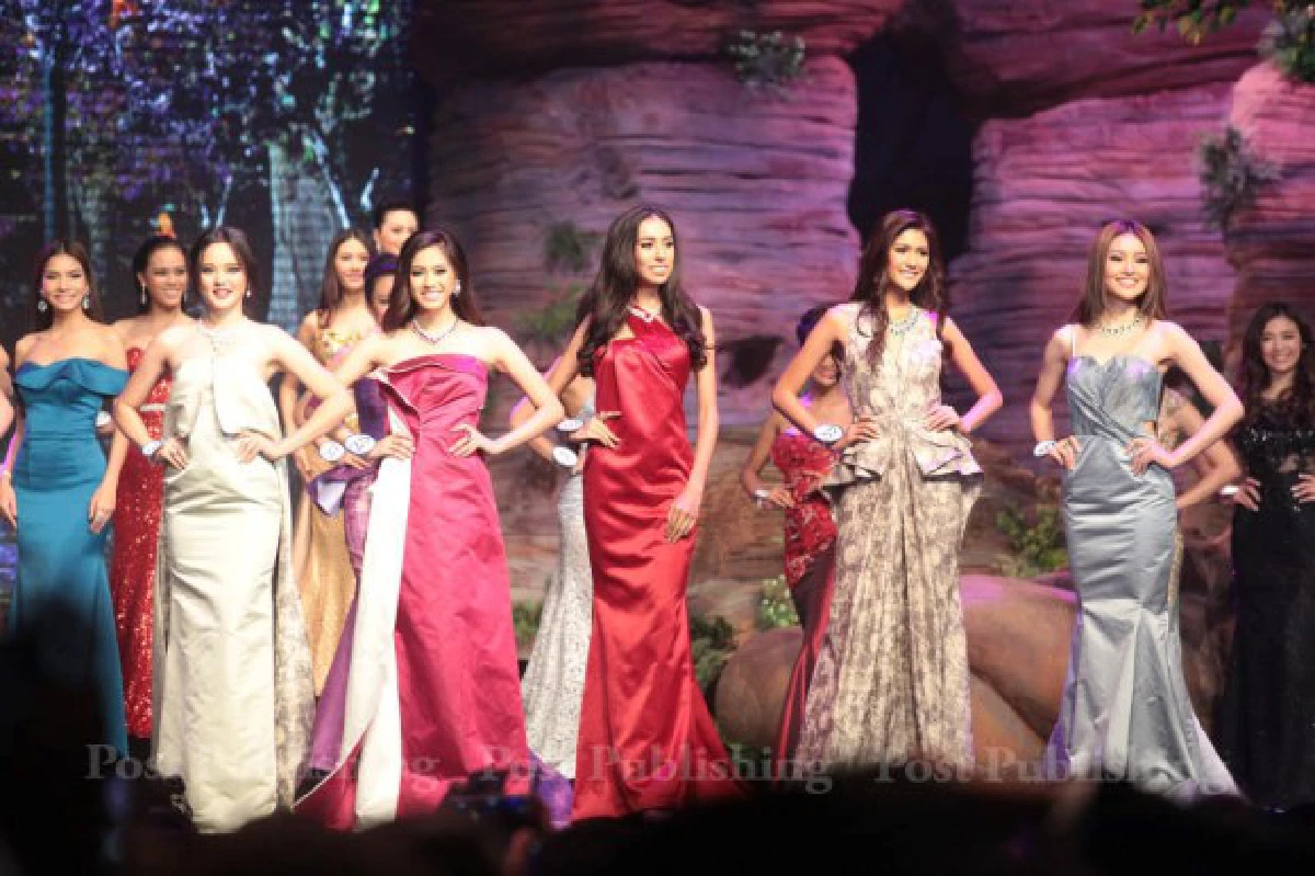 "น้องแนท" สาวลำปางคว้ามงกุฎมิสยูนิเวิร์สไทยแลนด์2015