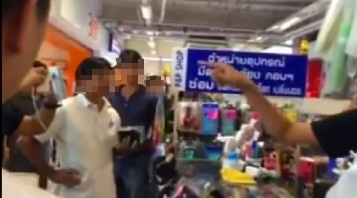 "ทีมจับลิขสิทธิ์ V.S. กลุ่มผู้ค้า" สงครามวุ่นๆที่ไม่มีวันจบสิ้น