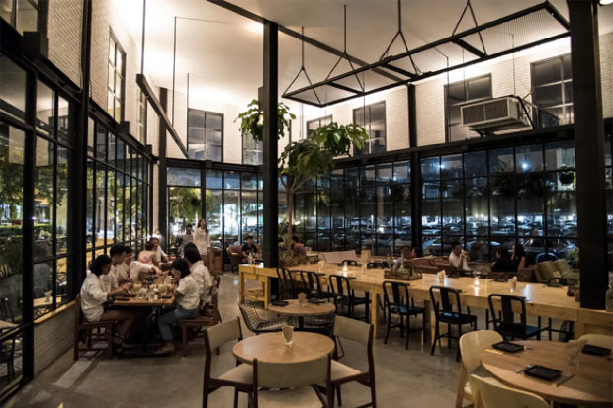 ดื่มแบบมีสไตล์ ใน เมลโล่ เดอะคริสตัลปาร์ค