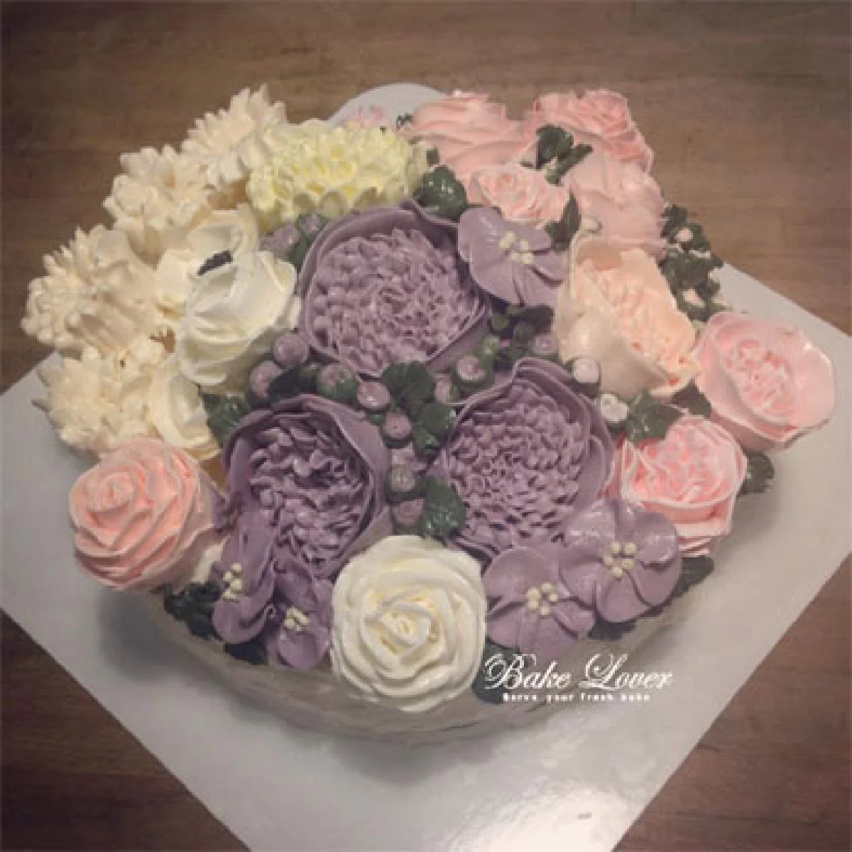 เค้กดอกไม้สไตล์วินเทจ แทนรักจากใจให้คุณแม่