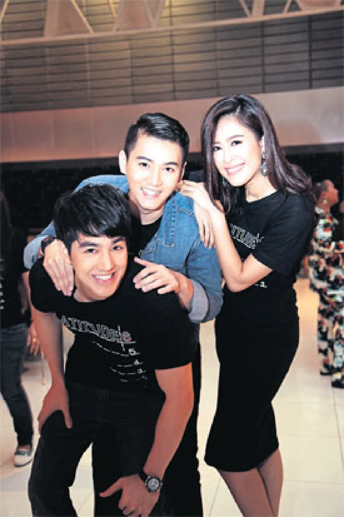 ละติจูดที่ 6 ก้าวข้ามทุกความขัดแย้ง ด้วยหนังรัก