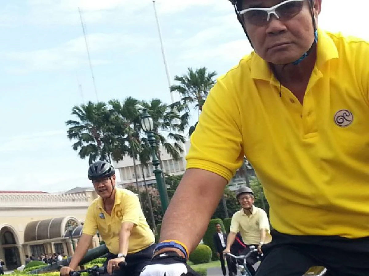 "บิ๊กตู่" นำครม.ซ้อมปั่น "Bike for Mom"