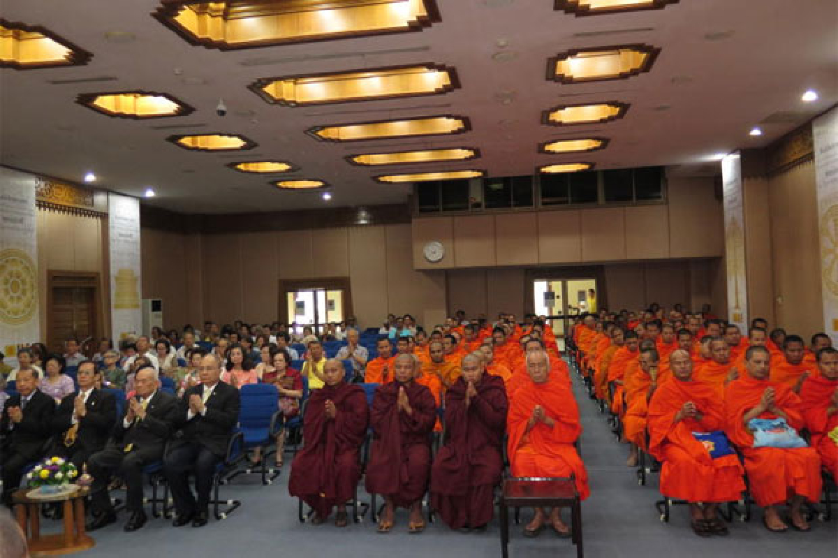 การเข้าถึงพระรัตนตรัยที่ถูกต้อง การเข้าถึงพระรัตนตรัยที่ถูกต้อง
