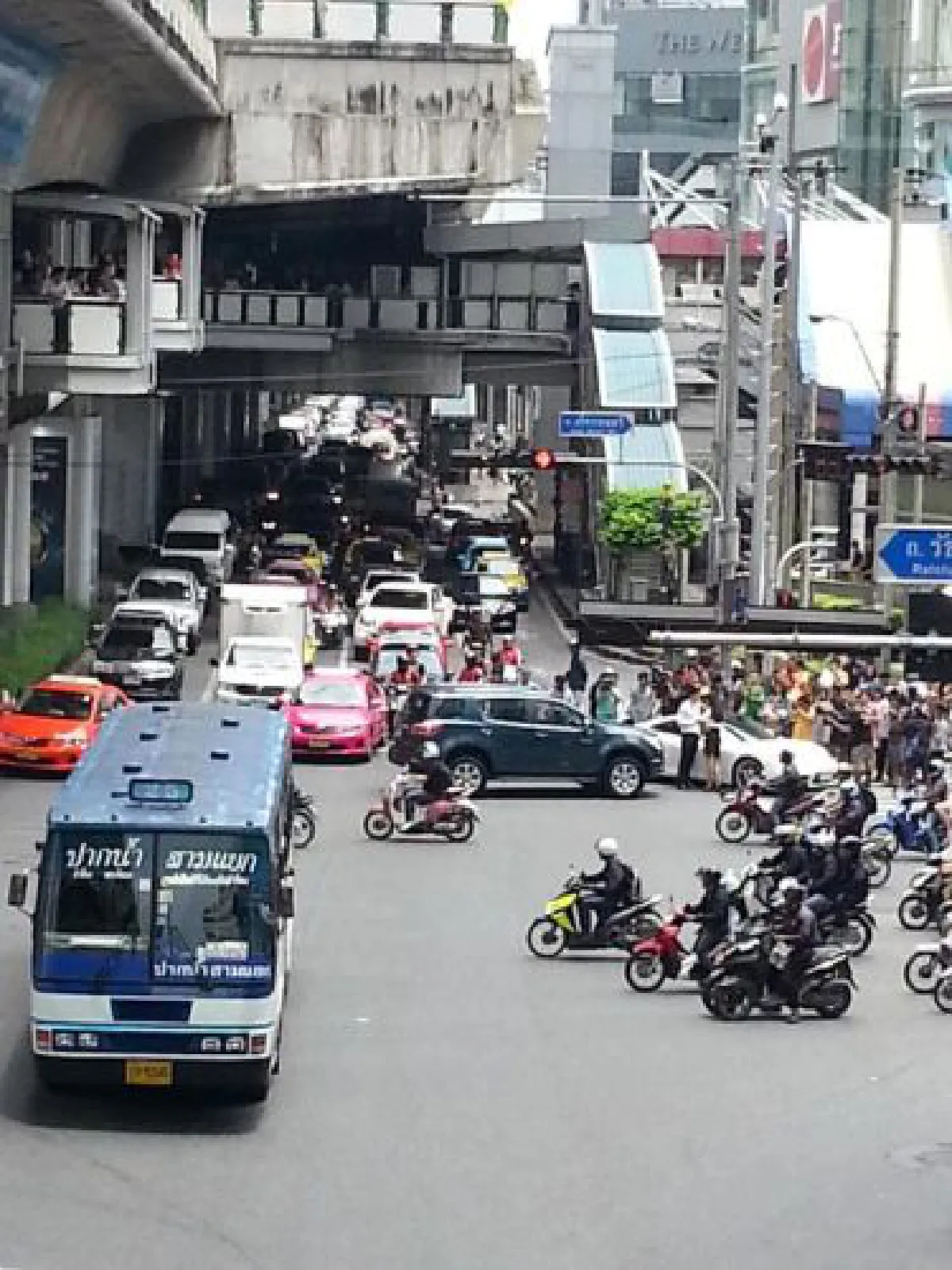 Soap opera shuts down downtown Bangkok