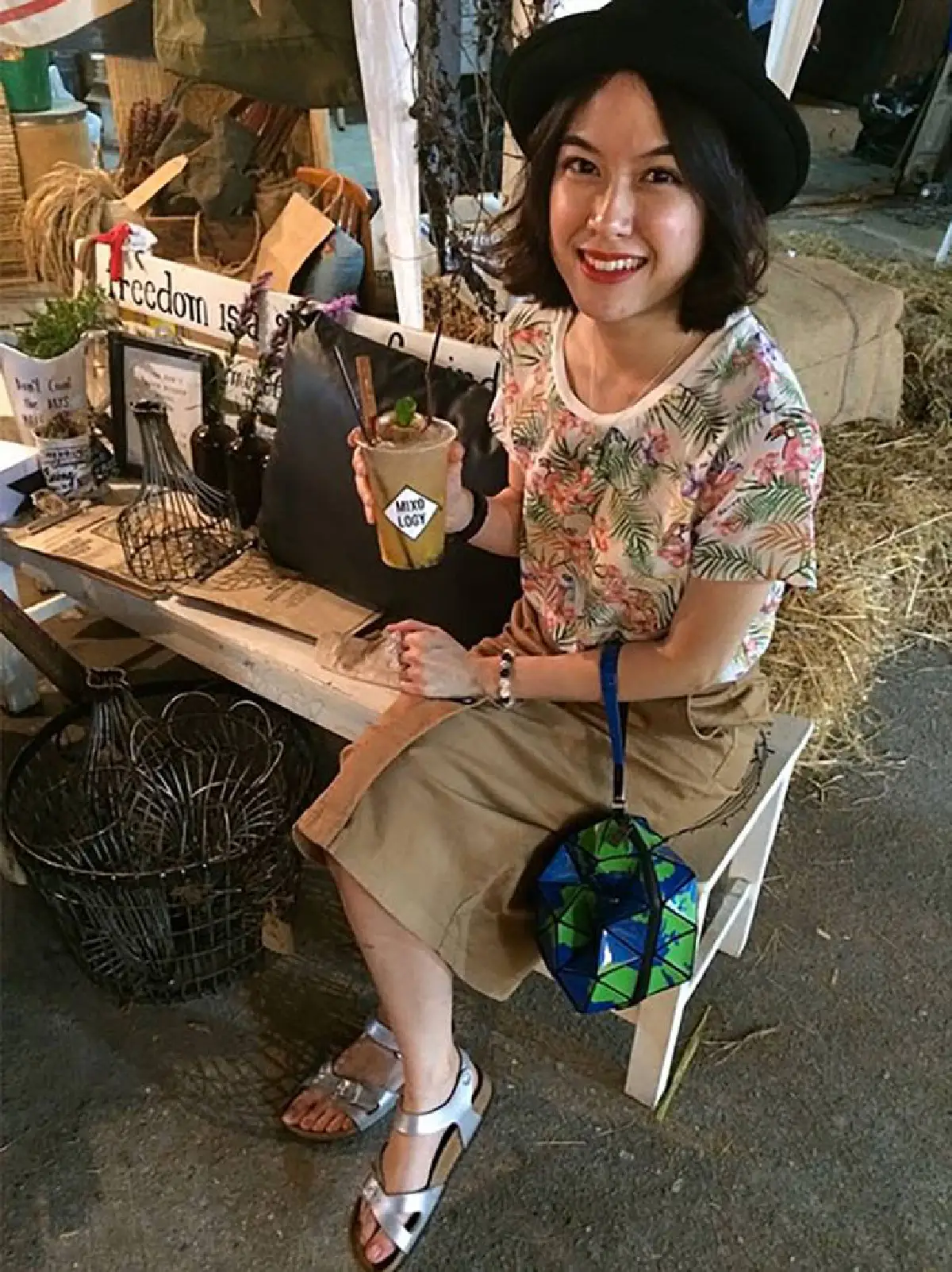 หัวใจสีชมพู!"น็อต"ปิ๊งรัก"แจน"แอร์โฮสเตสสาว