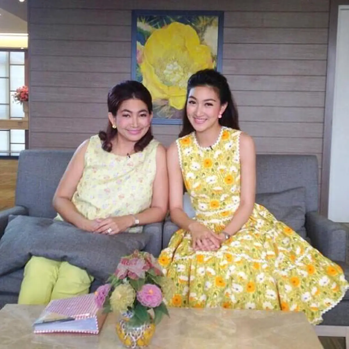 สำเนาถูกต้อง..รวมคู่แม่ลูกซุปตาร์หน้าเหมือนเป๊ะ!