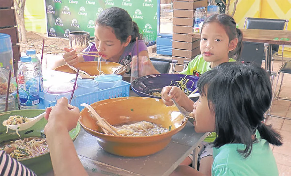 แซบเวอร์...ก๋วยเตี๋ยวชามอ่างโคราช