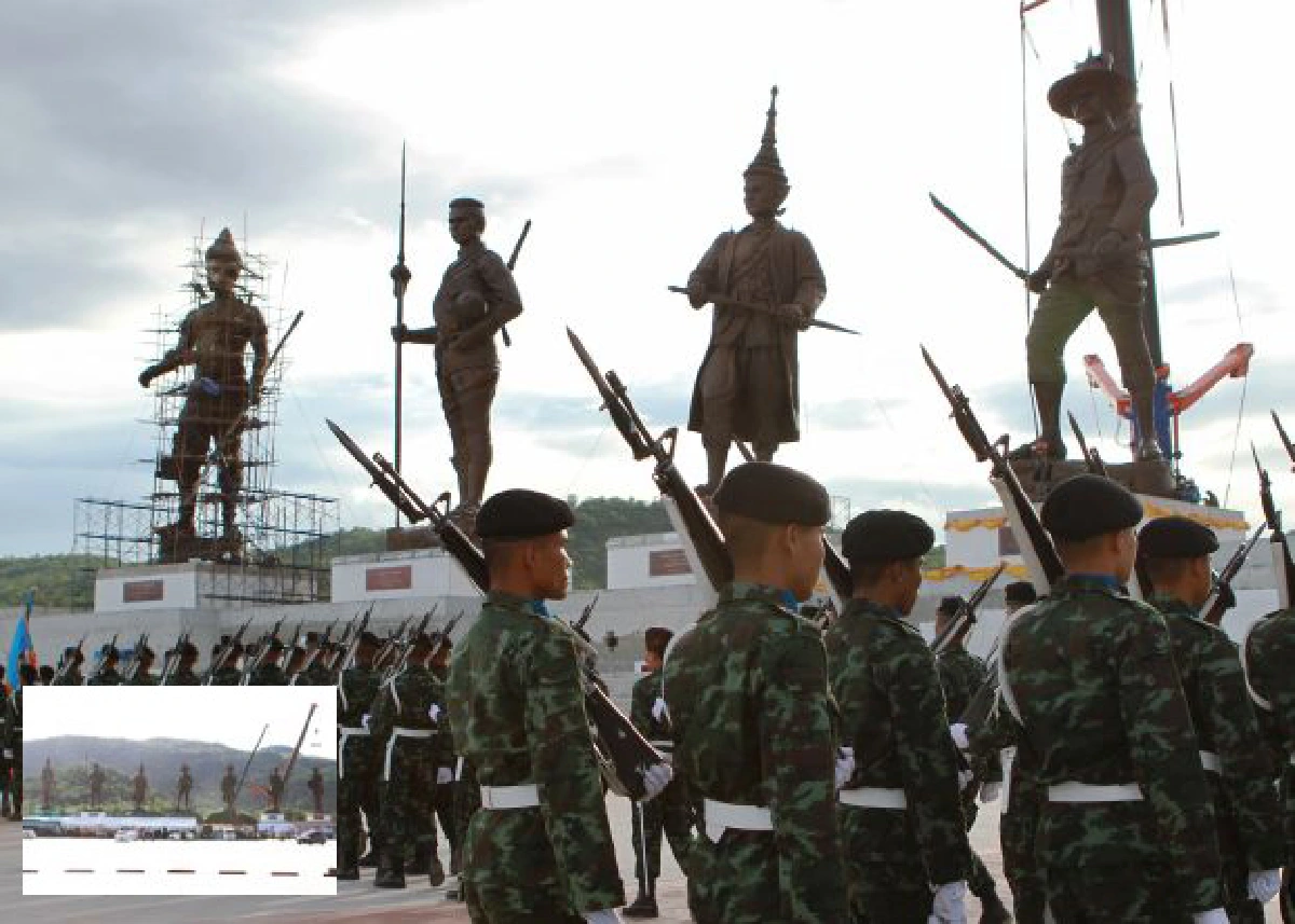 Giant king statues in Hua Hin complete (with photos)