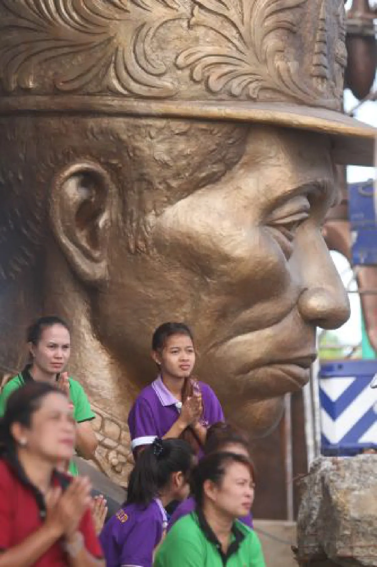 Giant king statues in Hua Hin complete (with photos)