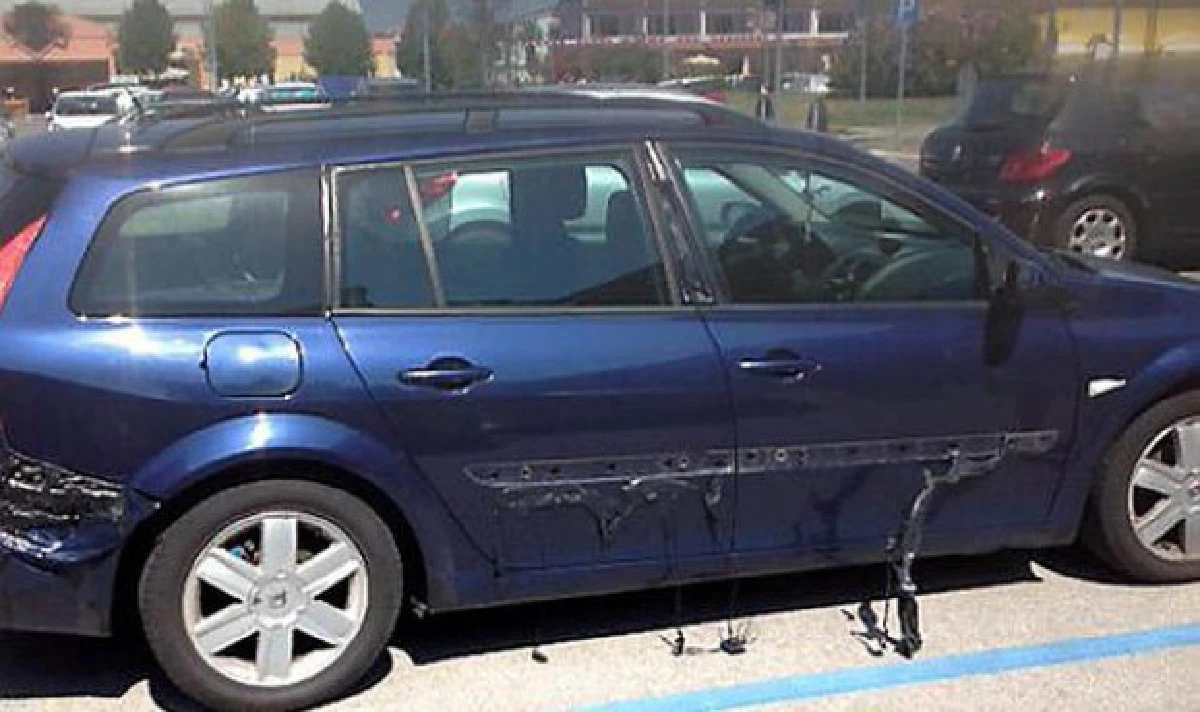 นักท่องเที่ยวแพร่ภาพอิตาลีร้อนจนรถละลาย (มีคลิป)