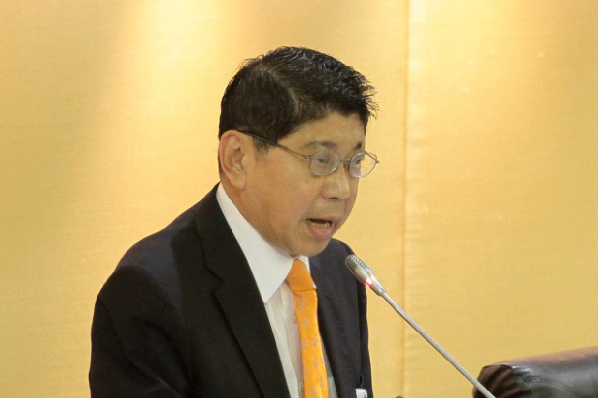วิษณุปัดแสดงความเห็นข้อเสนอบวรศักดิ์ วิษณุปัดแสดงความเห็นข้อเสนอบวรศักดิ์