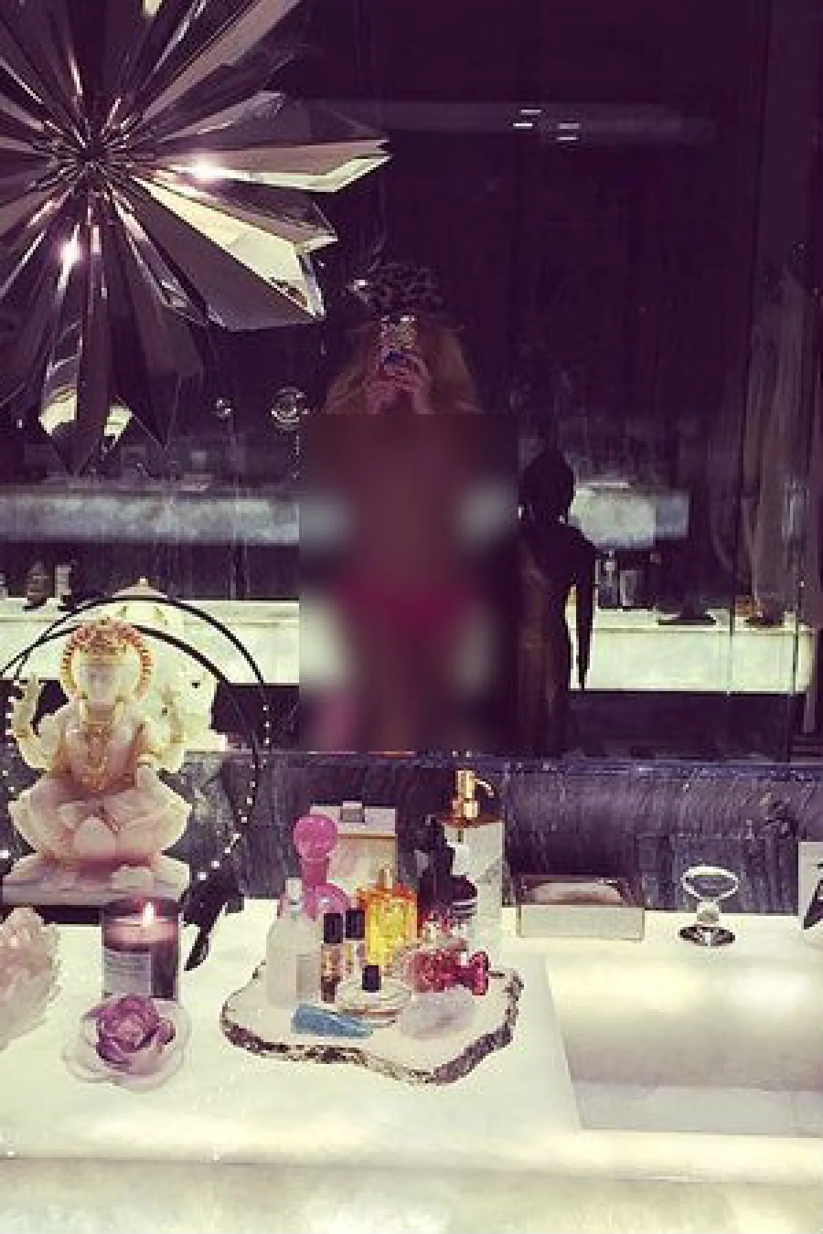 "คริสติน่า"เซลฟี่โชว์หวิว!อยากแชร์เรื่องส่วนตัว