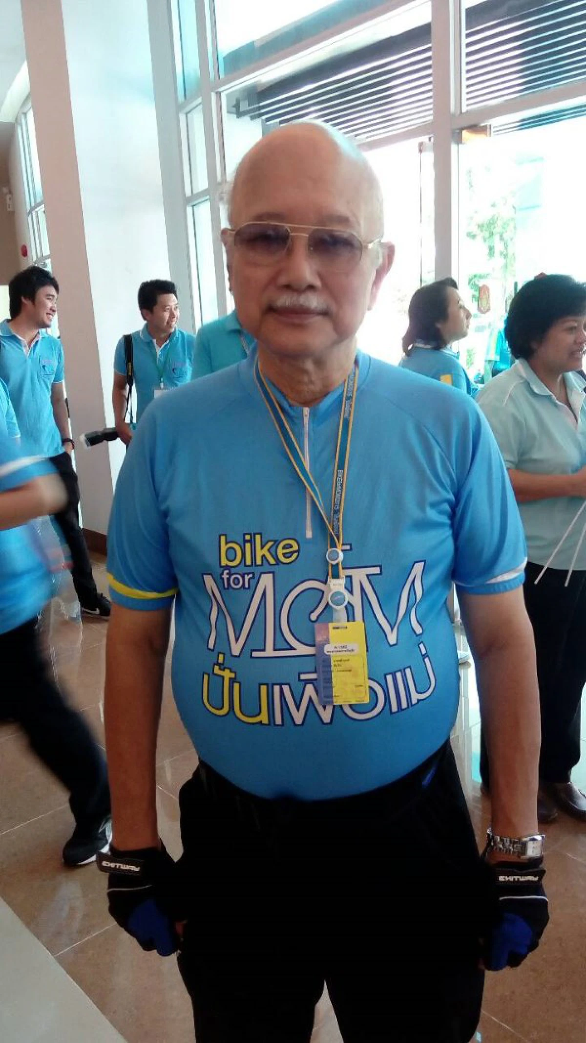 ผู้บริหารองค์กร-หน่วยงานใหญ่ร่วมปั่นเพื่อแม่คับคั่ง