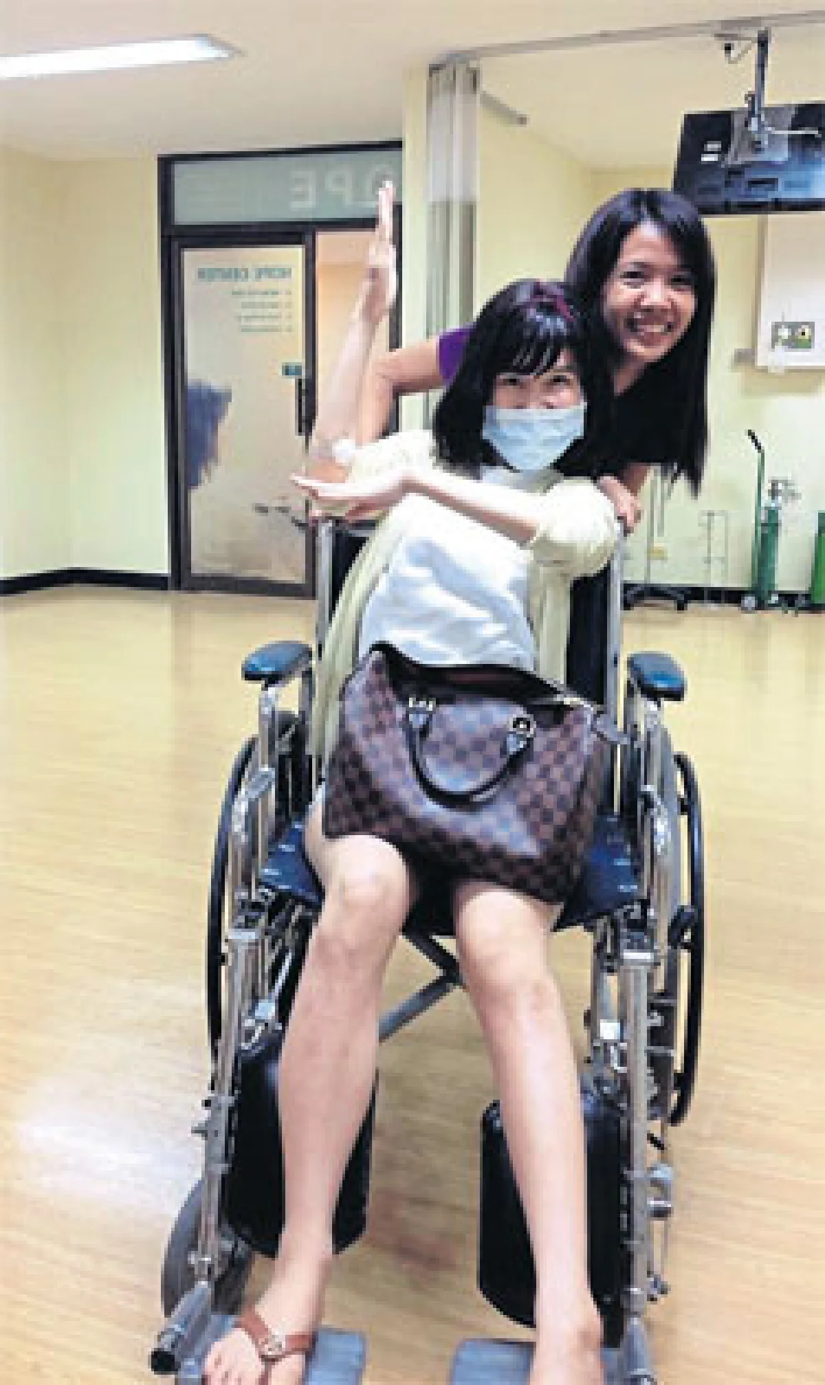 ชีวิตไม่ง่าย…แต่ไม่เกินรับไหว ของ มัลลิกา เกี่ยวข้อง