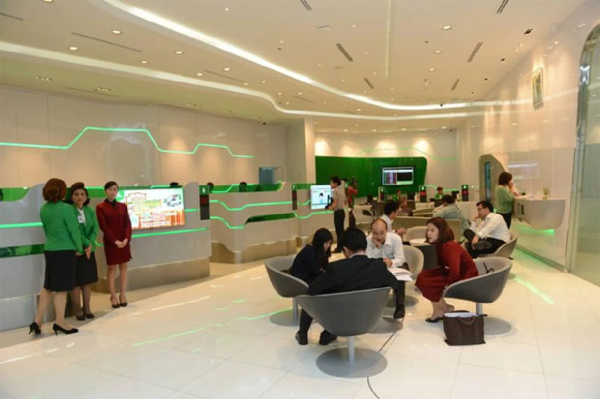 ก่อนจะเป็นเฟิสต์จ๊อบเบอร์