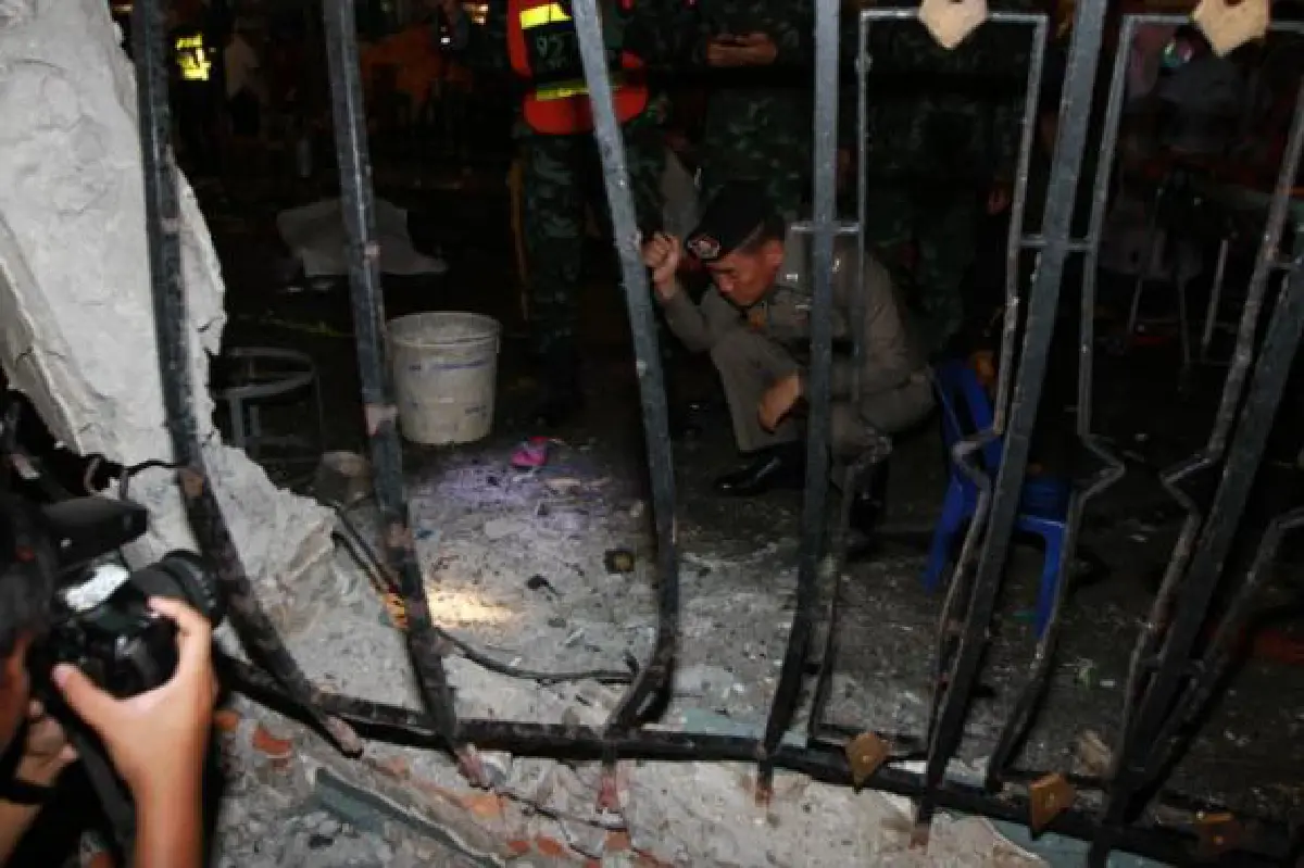 Moment of impact: Like earthquake, thunderbolt (with video)
