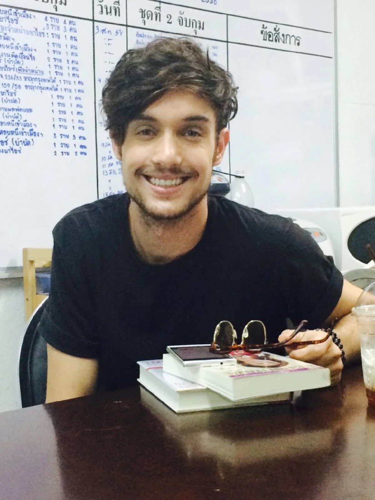 ติวเตอร์ชาวออสซี่รายงานตัวตร.หลังถูกสงสัยเป็นมือระเบิด