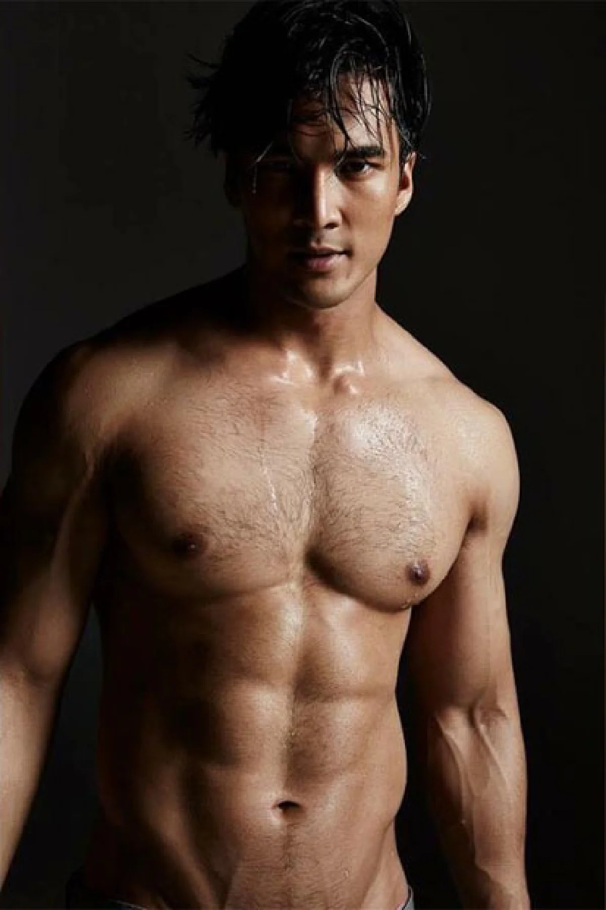 พระเอกหนุ่ม นักกีฬา