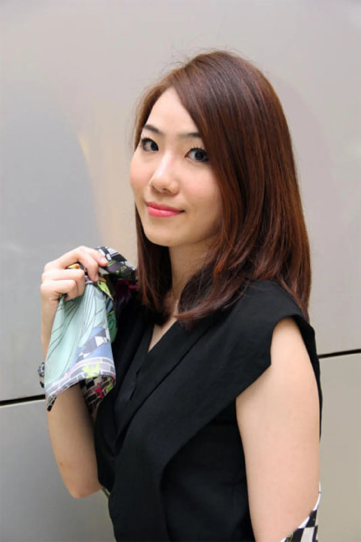 ผ้าพันคอลายเก๋ ของ อสมา ดำเกิงสุรเดช