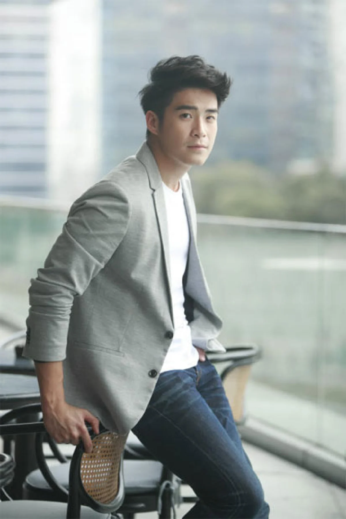 ธีรเดช เมธาวรายุทธ หลากเรื่องราว ... ขอเคลียร์