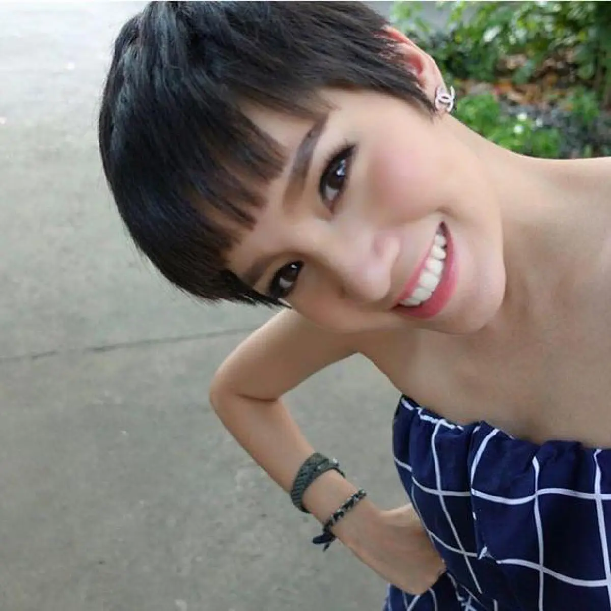 จัดว่าเด็ด!"จ๊ะ จิตตาภา"โชว์หลังขาวเนียนริมสระน้ำ