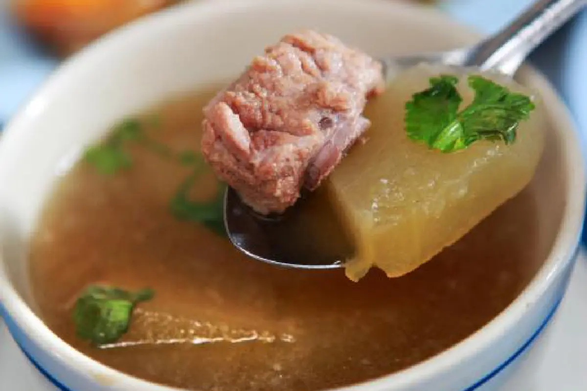 ข้าวขาหมูเจ๊ตวง คลองถม สูตรโบราณ30ปี