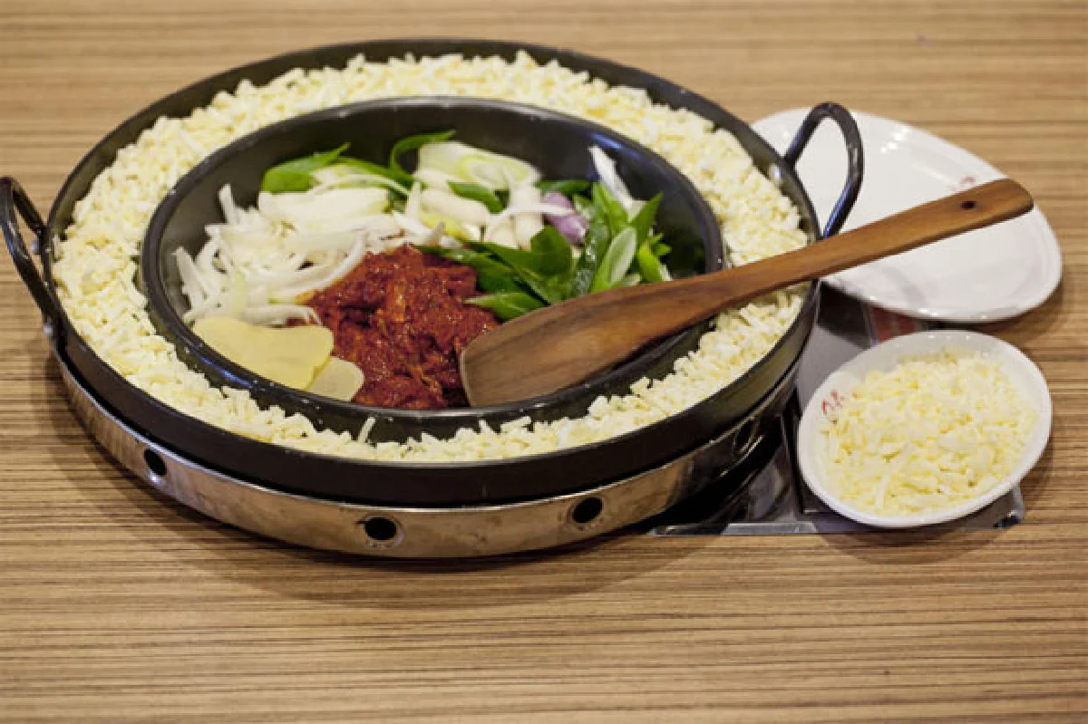 ต้นเหตุความอร่อย ณ ร้านทัคคาลบี้