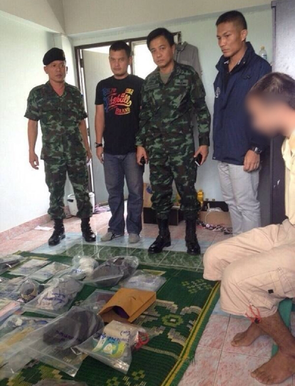 Police arrest Erawan bomb suspect; Second raid conducted (Updated Sunday)