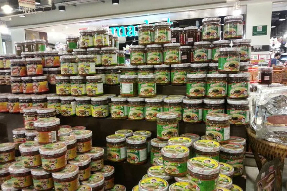 น้ำพริกหนุ่ม แม่มารศรี ของดีเมืองเชียงราย