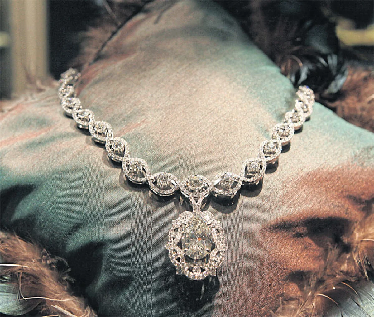 เลือกเครื่องประดับให้เหมาะ สวยด้วยรวยได้...